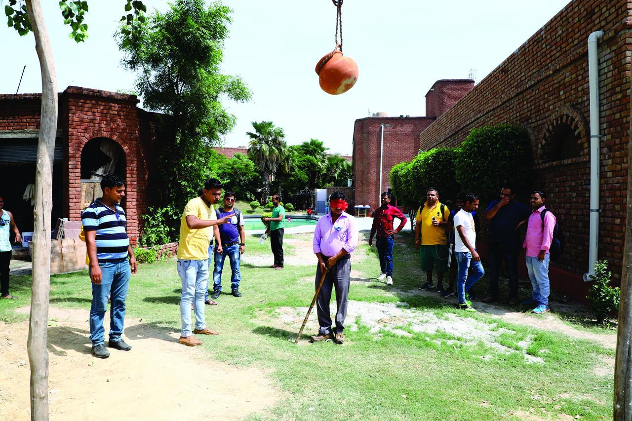 Magsons Resorts Vrindavan Kosi Exterior foto